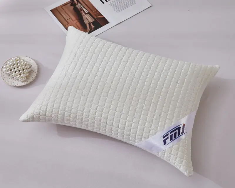LUXURY ICE MEMORY FOAM PILLOW